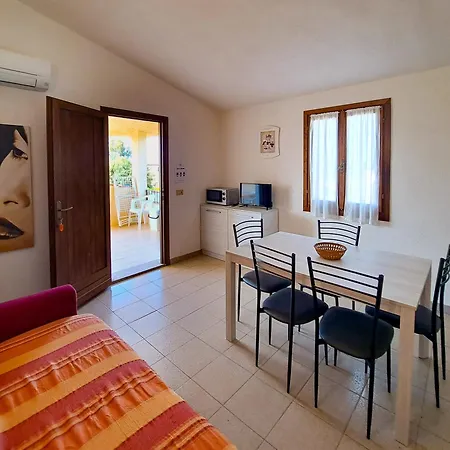 Centro Residenziale Le Canne Aparthotel 3*