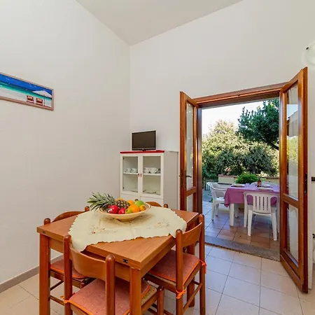 Hotel apartamentowy Centro Residenziale Le Canne San Teodoro (Sardinia)