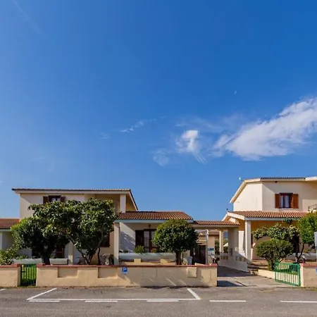 Centro Residenziale Le Canne 2*